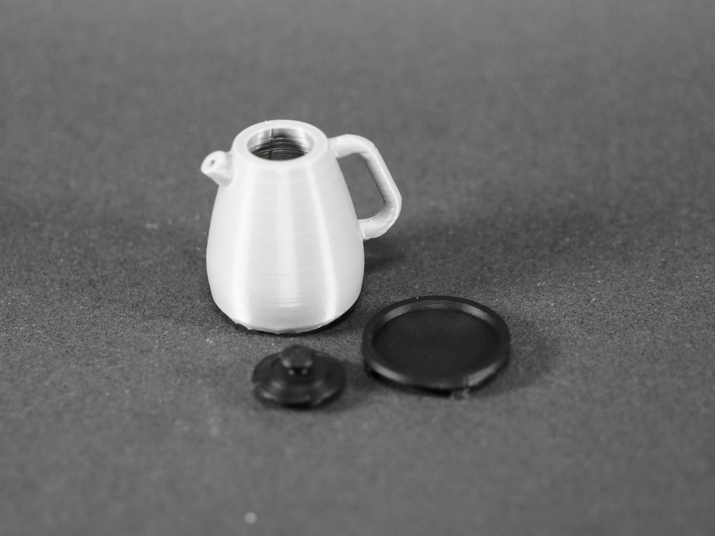 1:12 Scale Dolls House Miniature – Kettle (White Tefal Inspired)