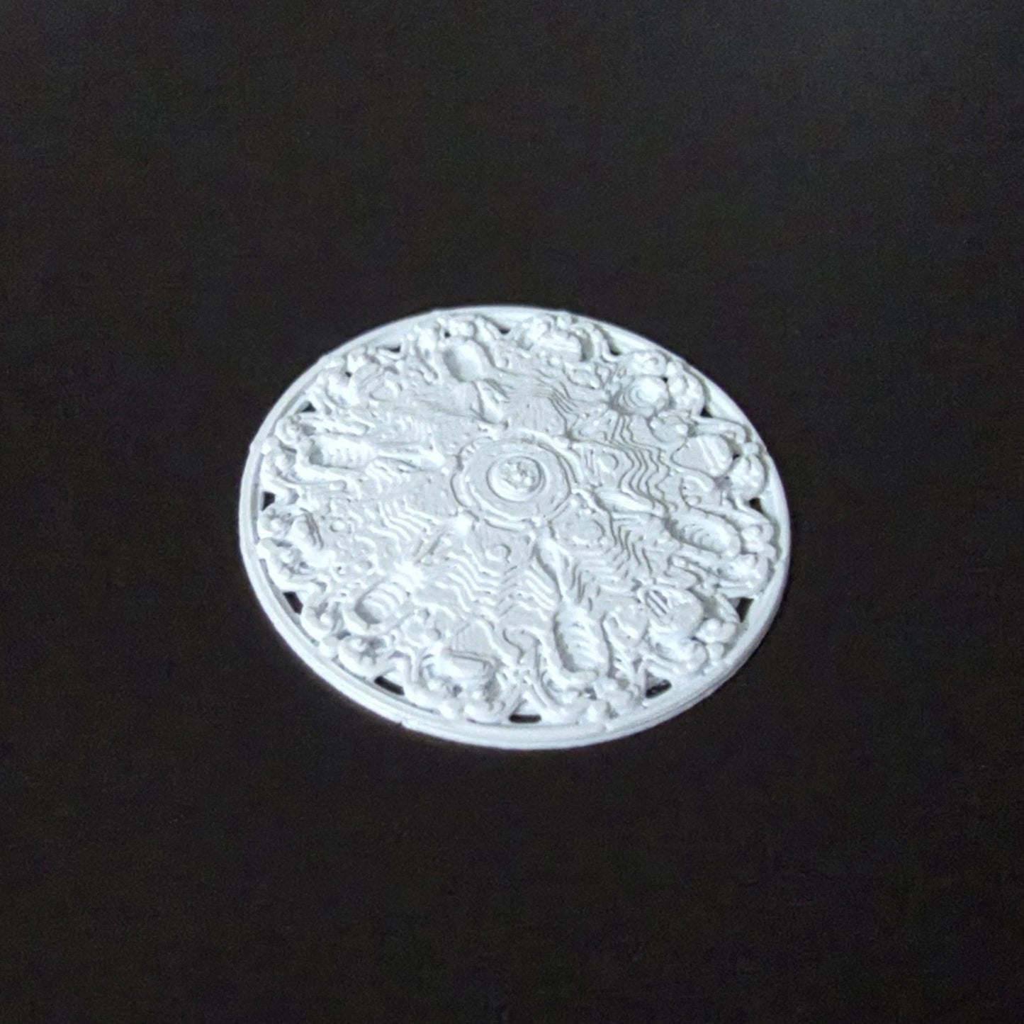 1:12 Scale Dolls House Miniature – Ceiling Rose (40mm) – High Detail #1