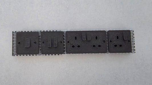 1:12 Scale Dolls House Miniature – Plug Sockets & Light Switches Pack. BLACK