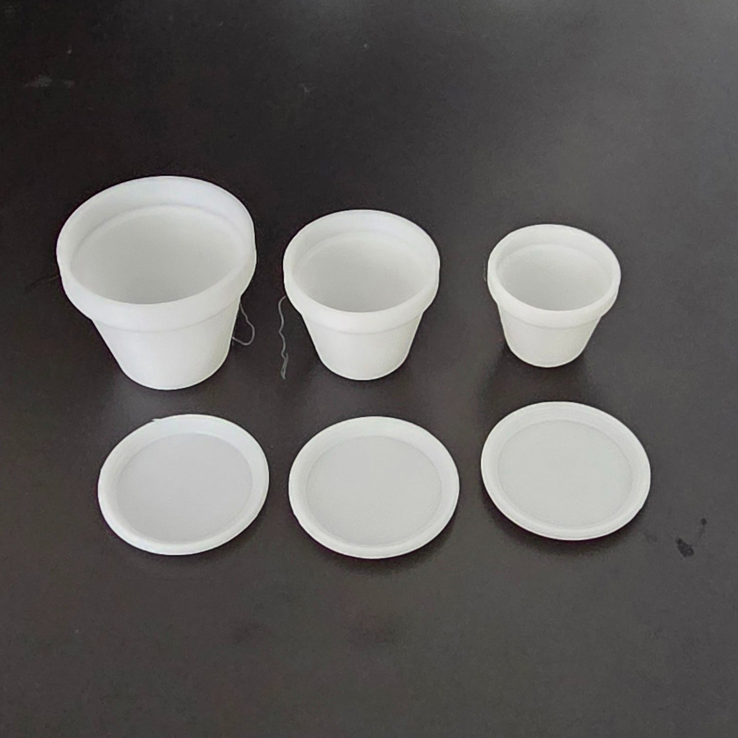 1:12 Scale Dolls House Miniature – Set of 3 Indoor/Outdoor Plant Pots - White