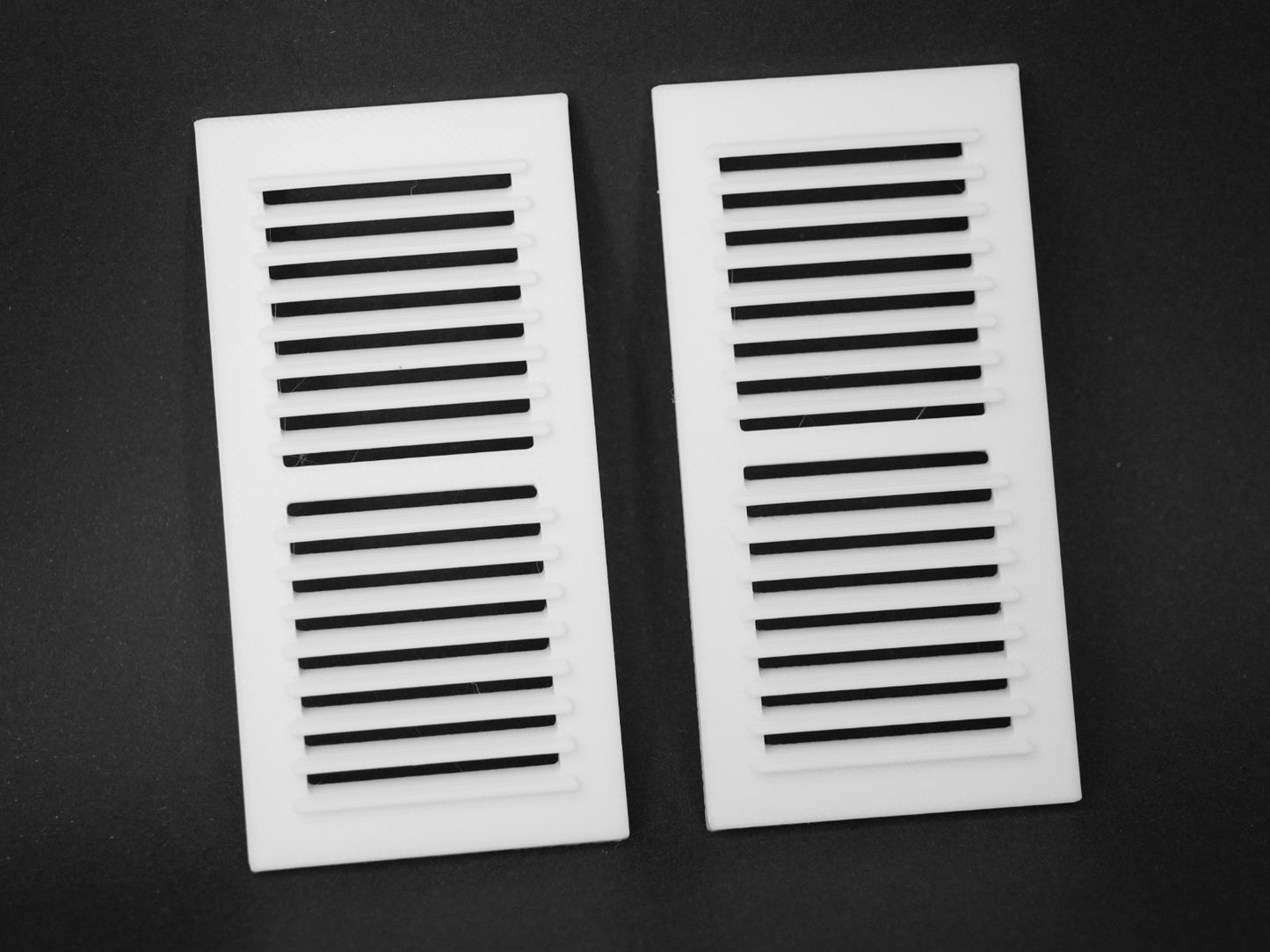 1:12 Scale Dolls House Miniature – Pair of Window Shutters 80mm Height