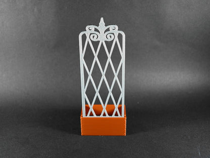 1:12 Scale Dolls House Miniature – Pot Planter with Trellis Design #7