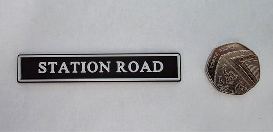 1:12 Scale Dolls House Miniature – Personalised Street Sign Plaque (85mm)