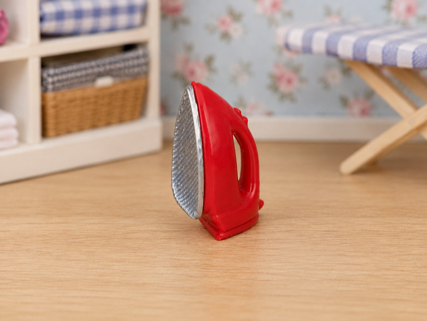 1:12 Scale Dolls House Miniature – Modern Iron (Red Smeg Inspired)