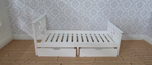 1:12 Scale Dolls House Miniature - White Single Bed with Drawers - IKEA-Inspired