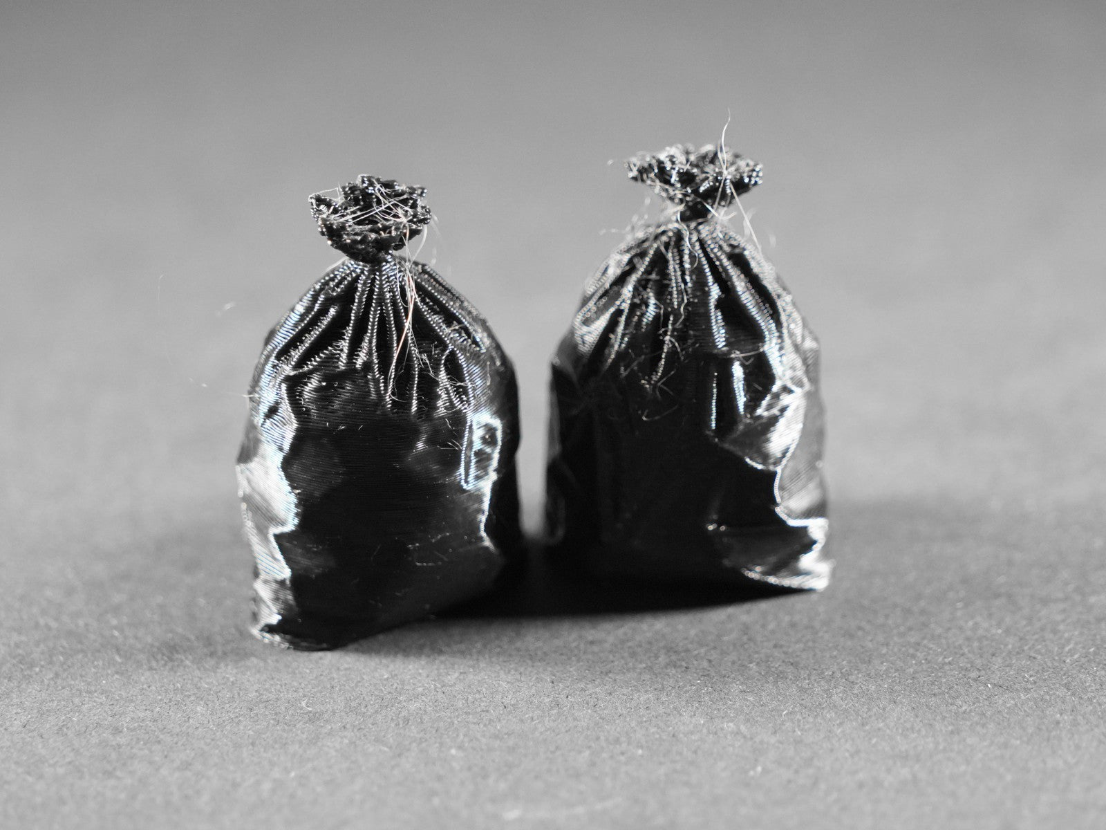 1:12 Scale Dolls House Miniature – Pair of Realistic Looking Rubbish Bin Bags