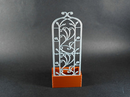 1:12 Scale Dolls House Miniature – Pot Planter with Trellis Design #2