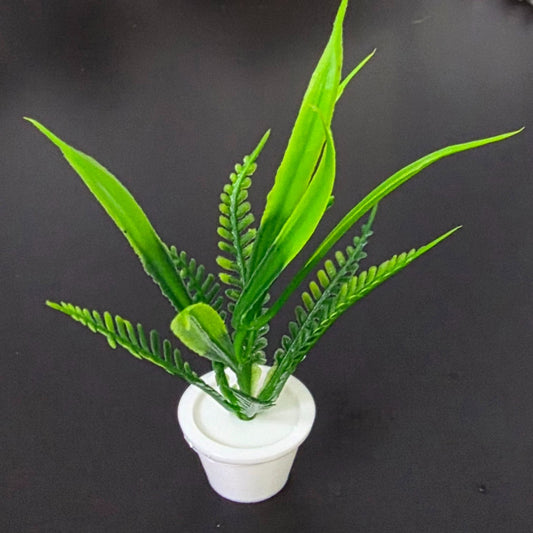1:12 Scale Dolls House Miniature – Realistic Indoor/Outdoor Plant with White Pot