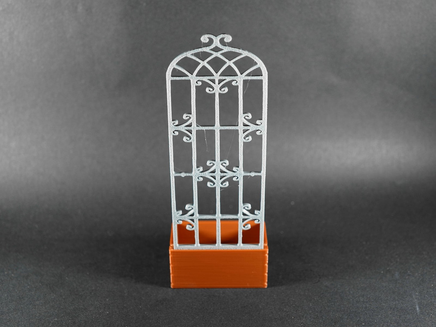 1:12 Scale Dolls House Miniature – Pot Planter with Trellis Design #4
