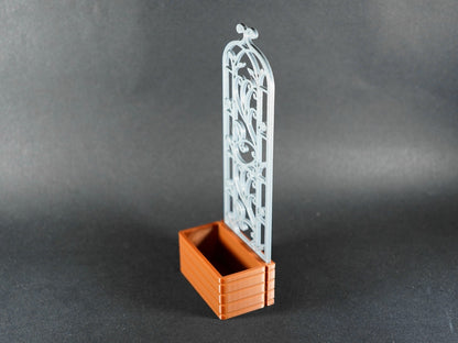 1:12 Scale Dolls House Miniature – Pot Planter with Trellis Design #2
