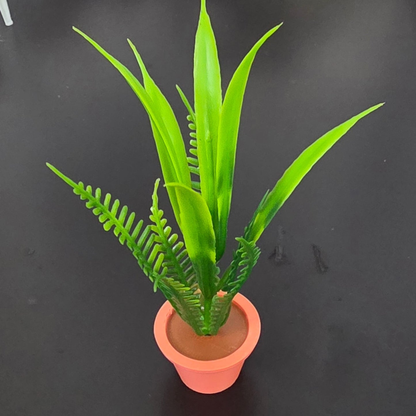 1:12 Scale Dolls House Miniature – Realistic Indoor/Outdoor Plant with Pot