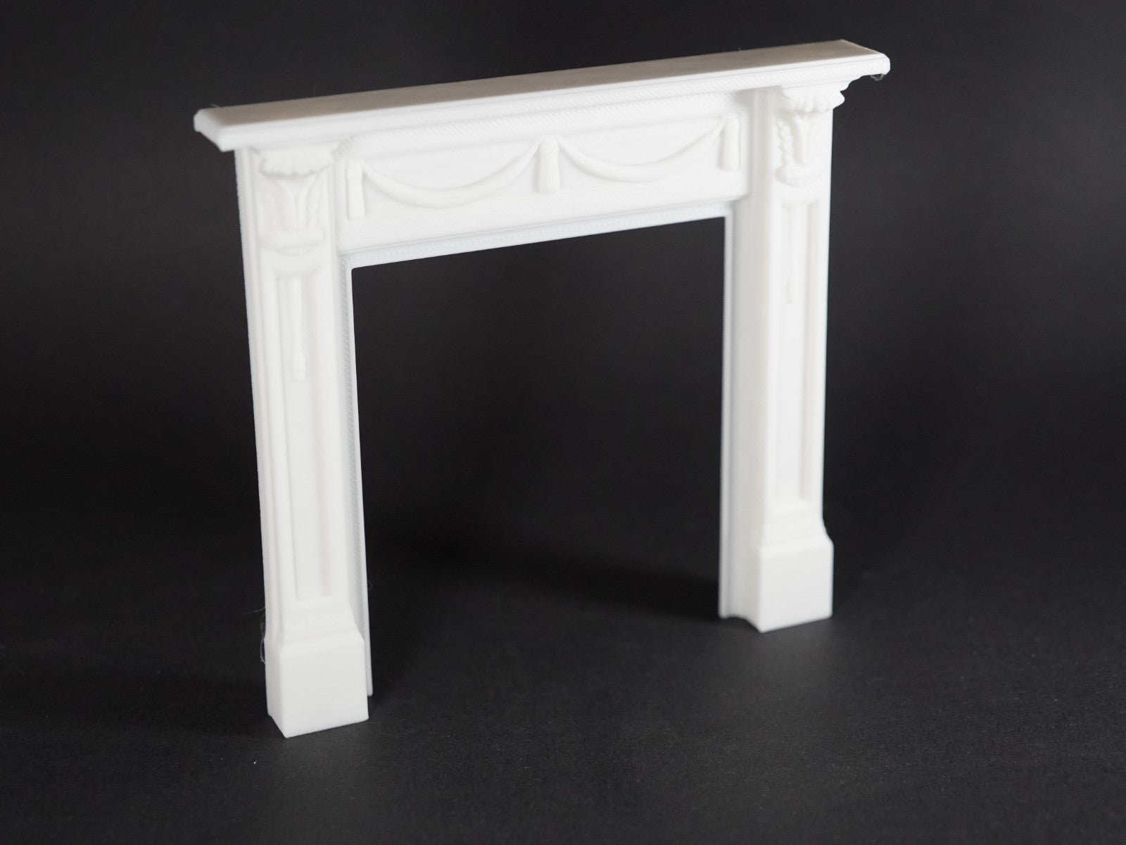 1:12 Scale Dolls House Miniature – Regency Garland Fireplace & Marble Hearth