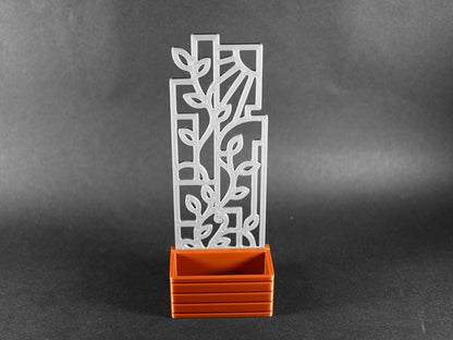 1:12 Scale Dolls House Miniature – Pot Planter with Trellis Design #1