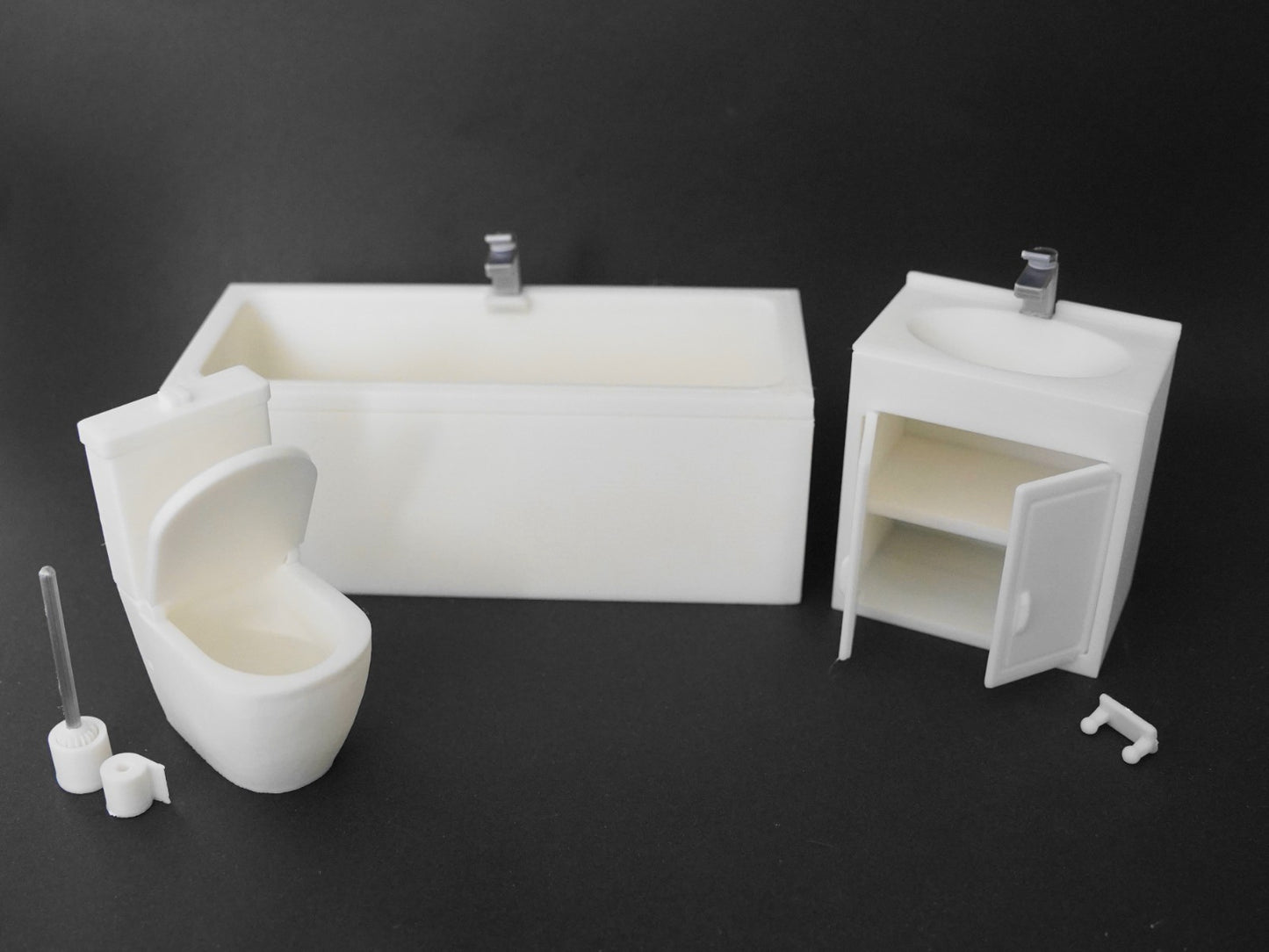 1:12 Scale Dolls House Miniature – Bathroom Set Including Toilet, Bath & Sink
