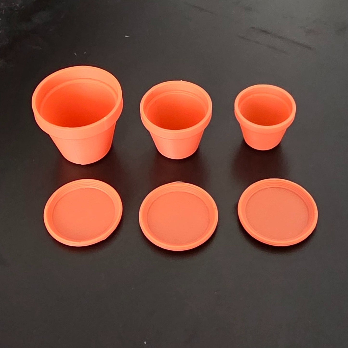 1:12 Scale Dolls House Miniature – Set of 3 Indoor/Outdoor Plant Pots Terracotta