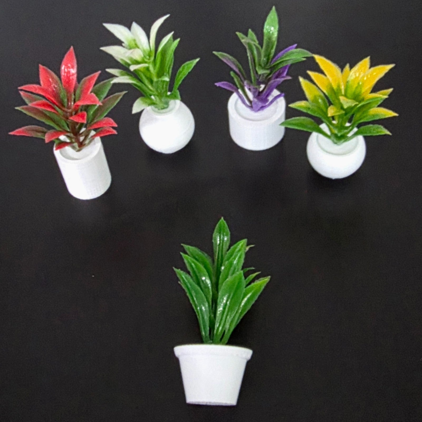 1:12 Scale Dolls House Miniature – Set of 5 Potted Plants with Pots
