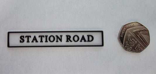 1:12 Scale Dolls House Miniature – Personalised Street Sign Plaque (85mm)