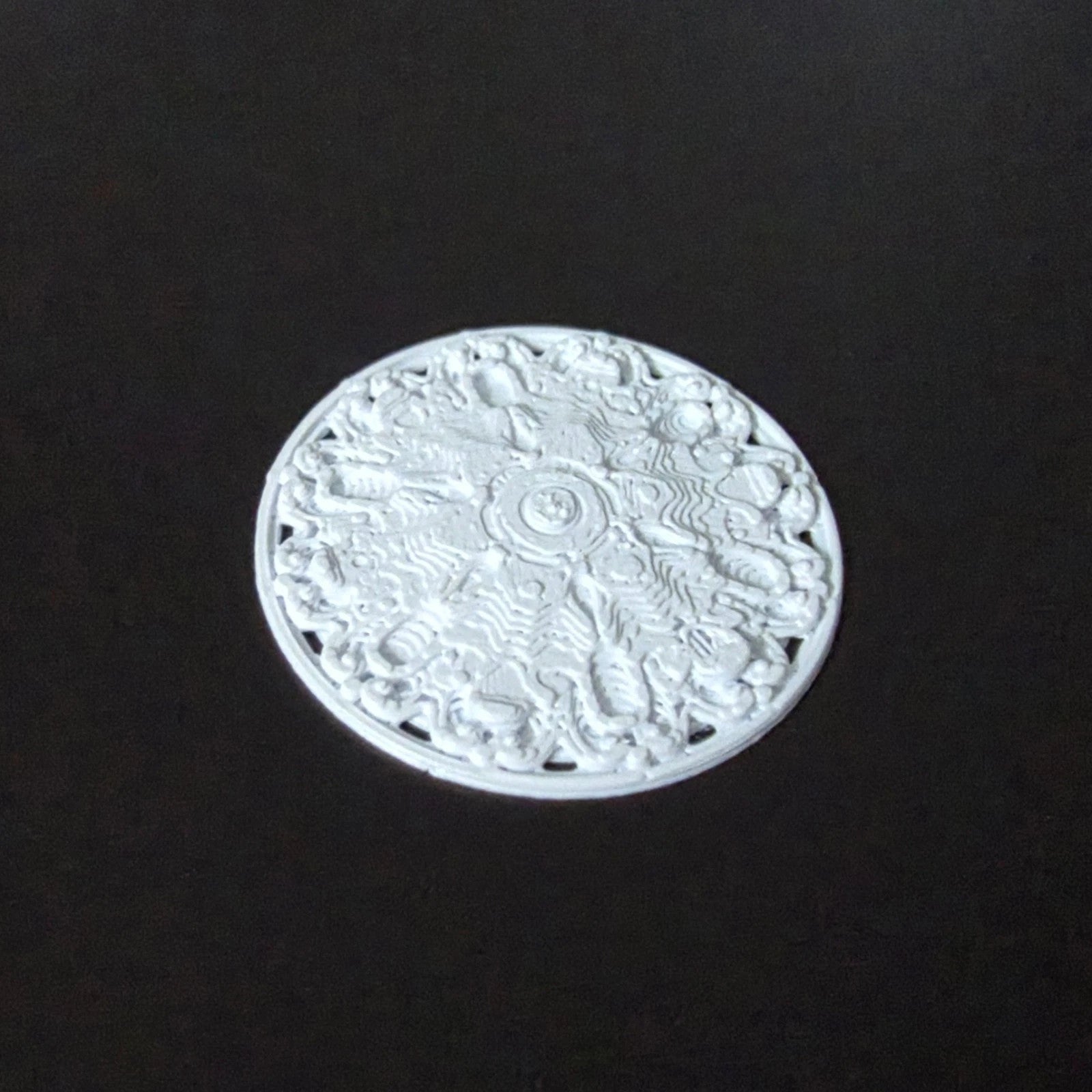 1:12 Scale Dolls House Miniature – Ceiling Rose (40mm) – High Detail #1