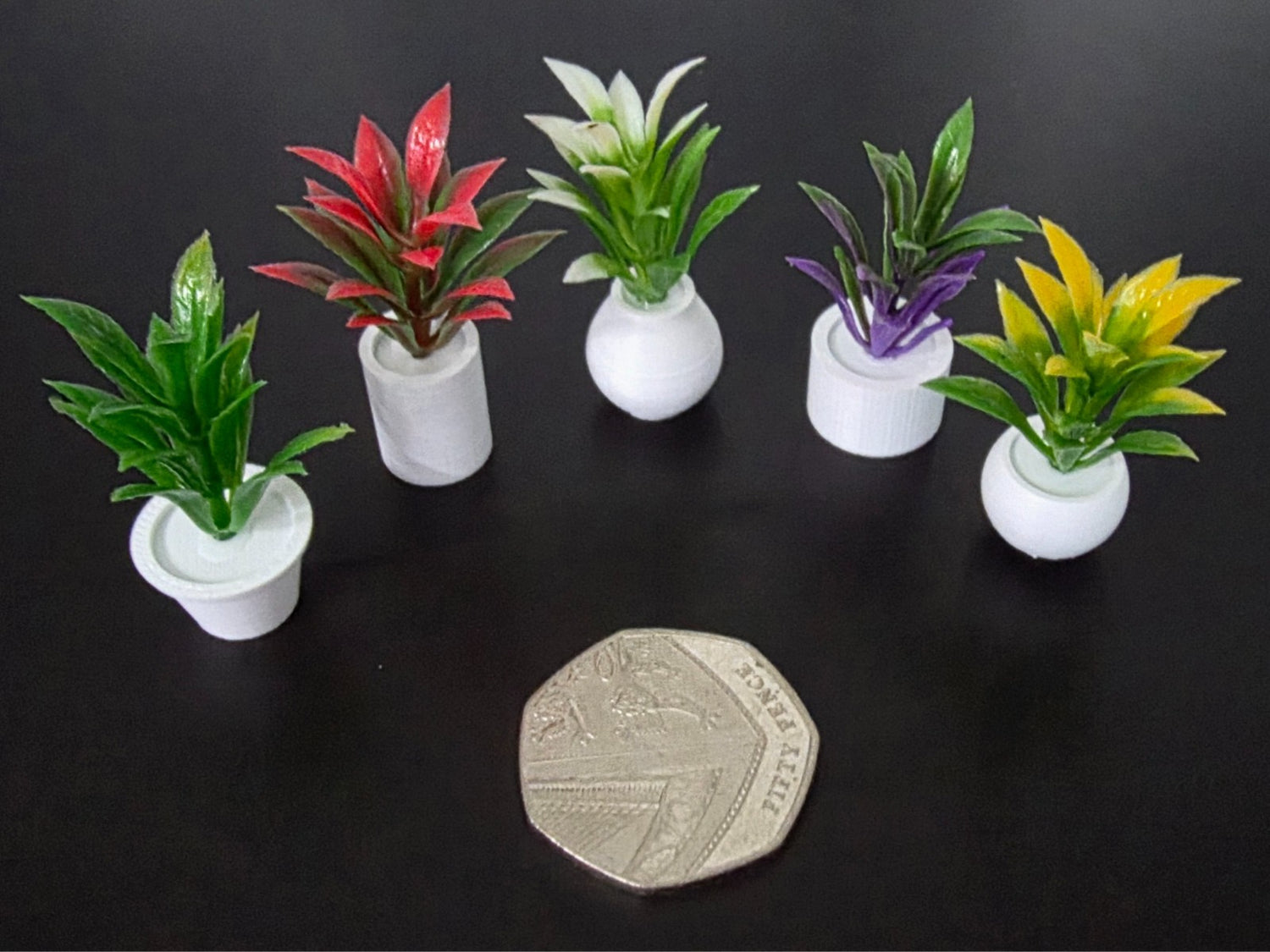 1:12 Scale Dolls House Miniature – Set of 5 Potted Plants with Pots