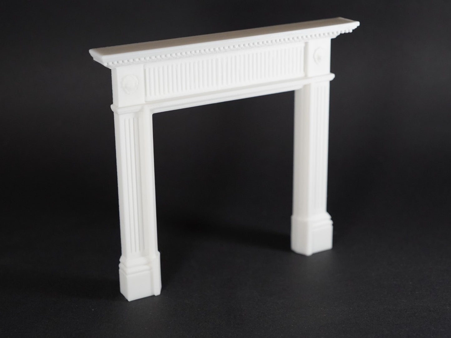 1:12 Scale Dolls House Miniature – Georgian Reeded Fireplace & Marble Hearth