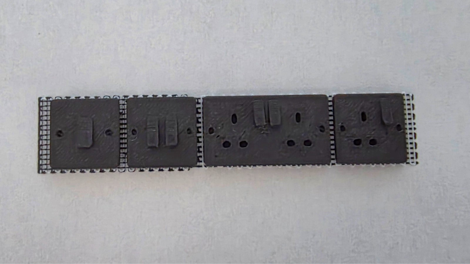 1:12 Scale Dolls House Miniature – Plug Sockets & Light Switches Pack. BLACK
